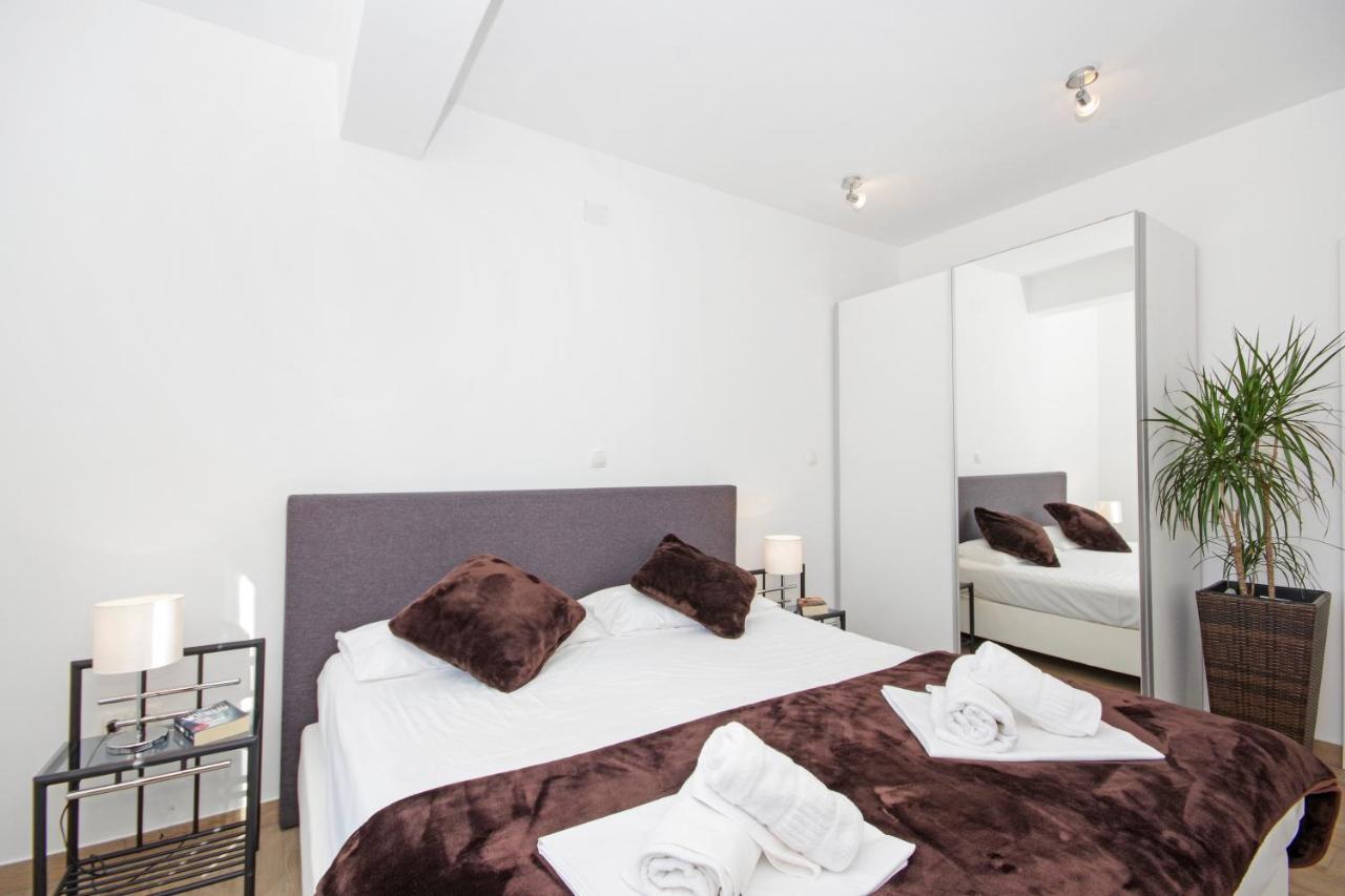 Apartment Laura Privlaka  Exteriör bild