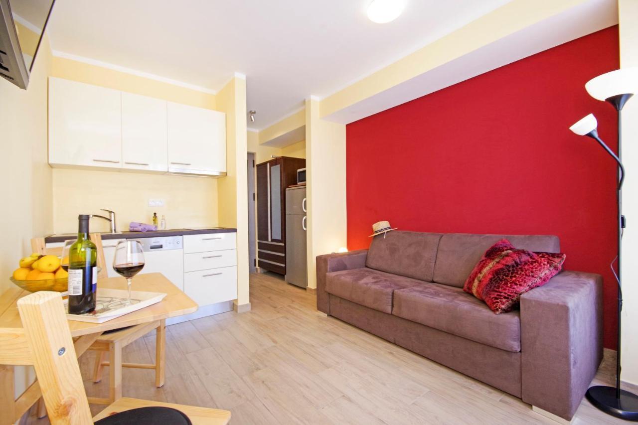 Apartment Laura Privlaka  Exteriör bild