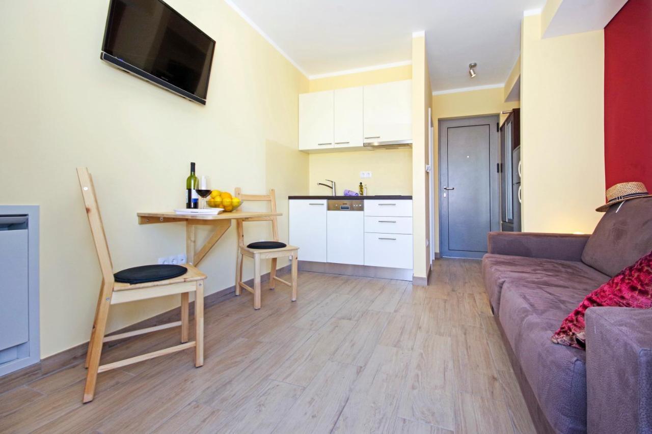 Apartment Laura Privlaka  Exteriör bild