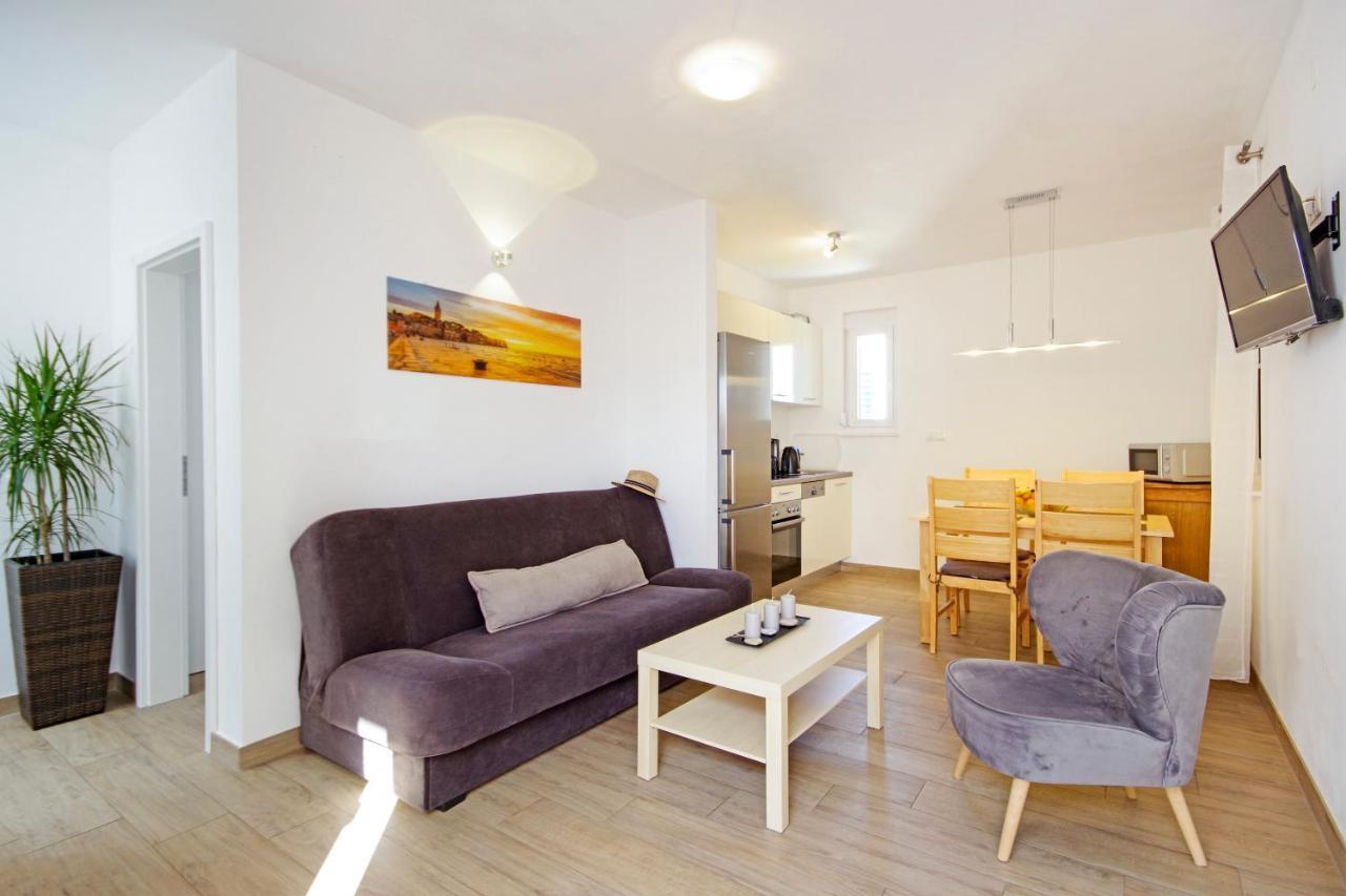 Apartment Laura Privlaka  Exteriör bild