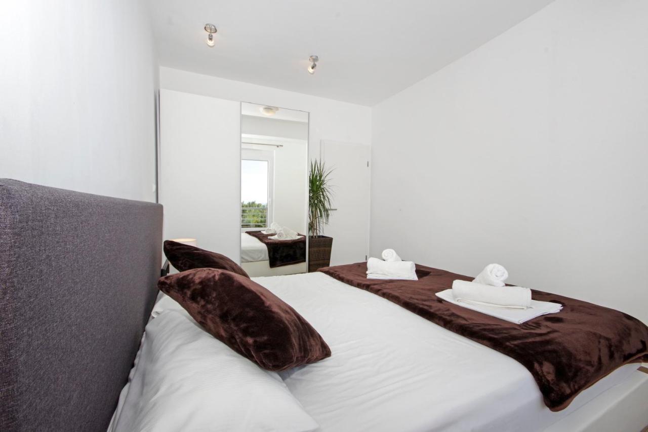 Apartment Laura Privlaka  Exteriör bild